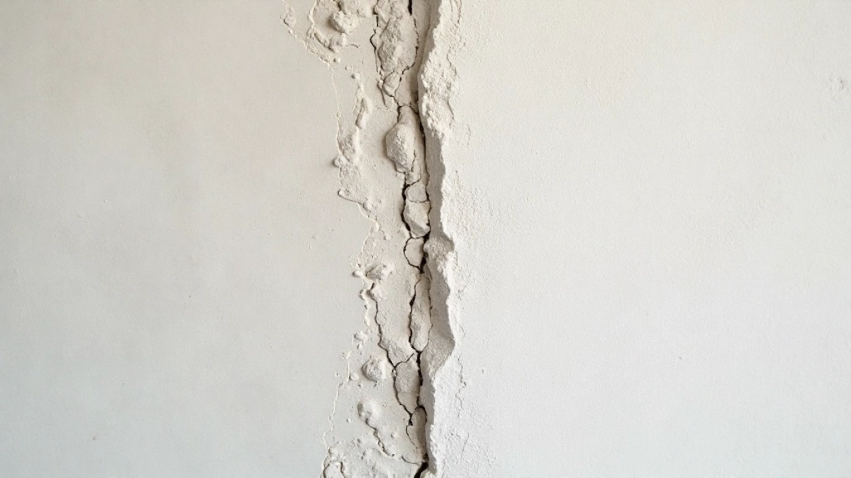 jaki grunt na tynki cementowo wapienne