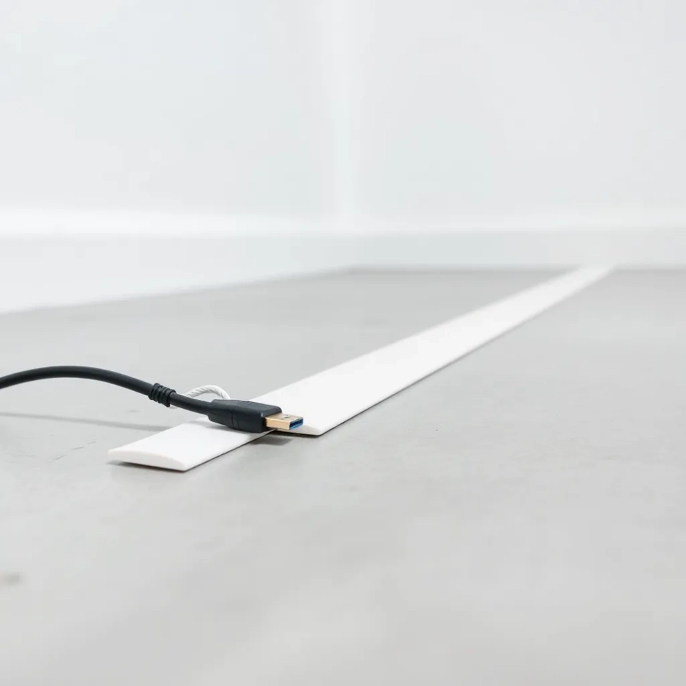 Listwa maskująca kable na podłogę