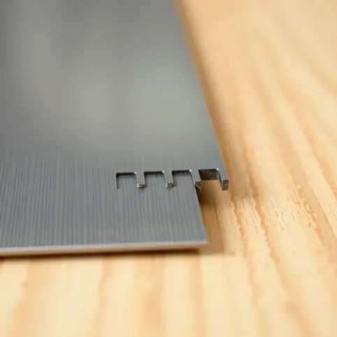 Brzeszczot do paneli podłogowych