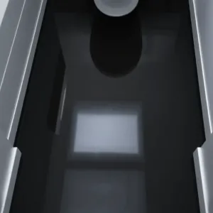 Czarna podłoga w małej łazience