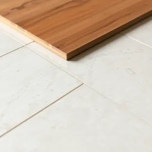 Czy na płytki można położyć panele laminowane