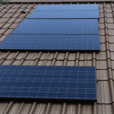 Czy panele fotowoltaiczne mogą lezec