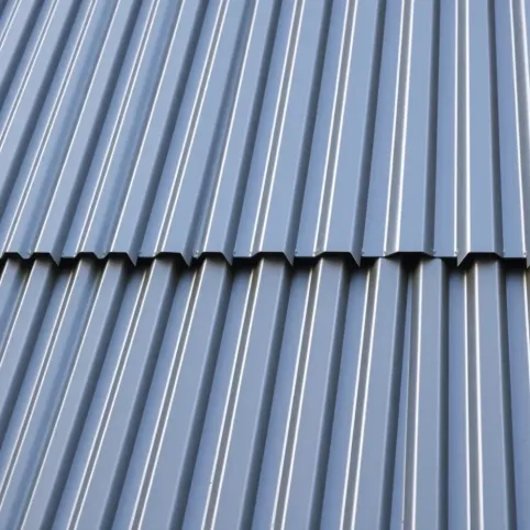 Elewacja z blachy na rąbek detal