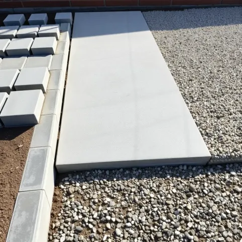 Jaka podmurówka pod ogrodzenie panelowe