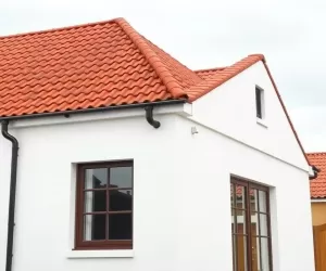 Kolor elewacji do ceglastego dachu