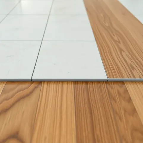 Łączenie paneli z płytkami bez listwy