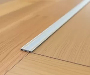 Listwa łącząca panele z panelami