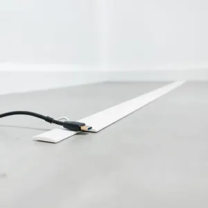 Listwa maskująca kable na podłogę