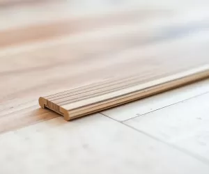 Listwy łączące panele z płytkami