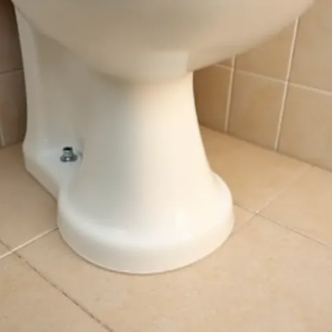 Montaż muszli klozetowej do podłogi