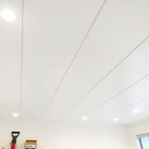 Montaż paneli PCV na suficie cena