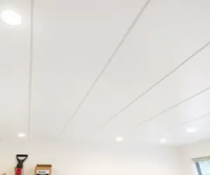 Montaż paneli PCV na suficie cena