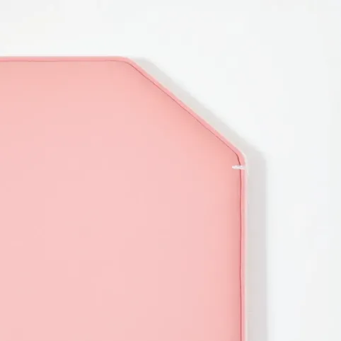 Montaż paneli tapicerowanych na klej