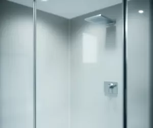 Panel szklany do łazienki na wymiar