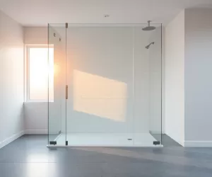 panel szklany do łazienki