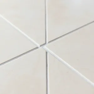 Pasta do płytek podłogowych